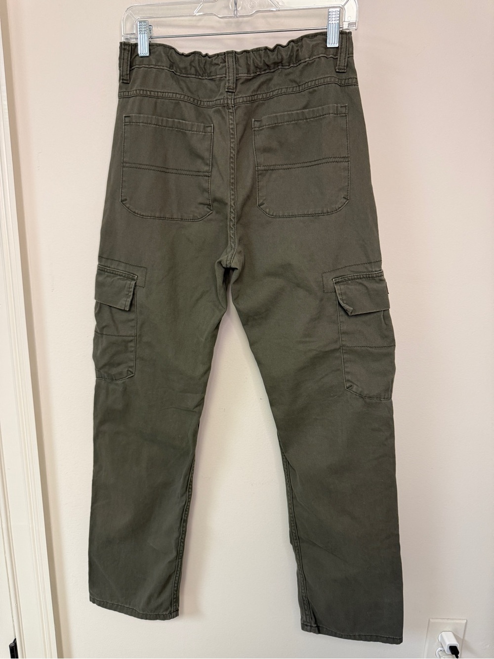 Wrangler: Boys Wrangler Authentics Classic Cargo Pant, Olive Green, Size 18 - Picture 2 of 11